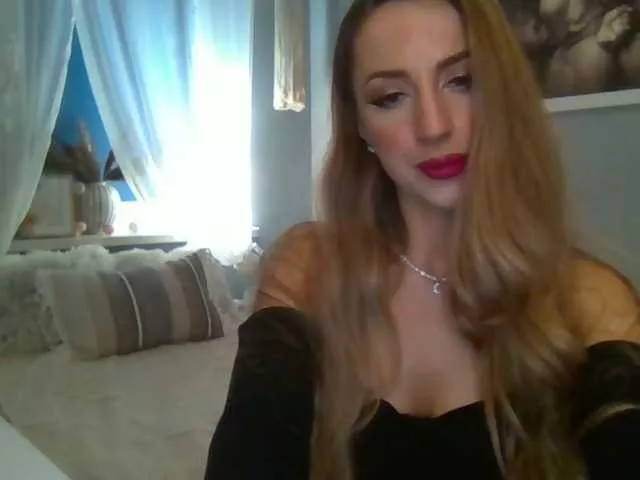 Cling to live show with JulietteGlow from BongaCams 