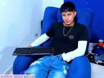 Cling to live show with alessandro_dagostino from Chaturbate 