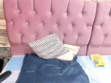 Cling to live show with alice_love00 from Chaturbate 