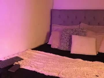 Cling to live show with candyllove3 from Chaturbate 