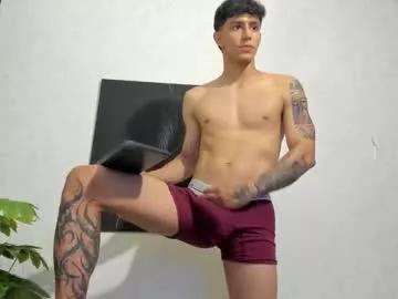 Cling to live show with cristopher23_ from Chaturbate 