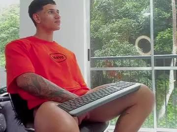 Cling to live show with davis_alx from Chaturbate 