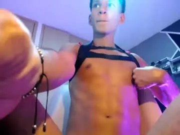 Cling to live show with ethan_summersx from Chaturbate 