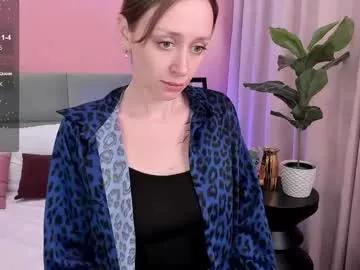 Cling to live show with evashinyy from Chaturbate 