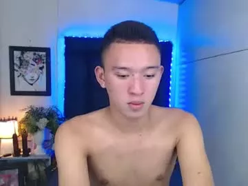 Cling to live show with iconicmateo from Chaturbate 