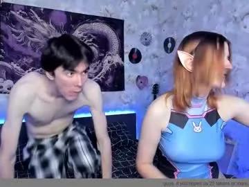 Cling to live show with kai_and_gerda636 from Chaturbate 