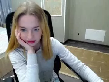 Cling to live show with ladyjene19 from Chaturbate 