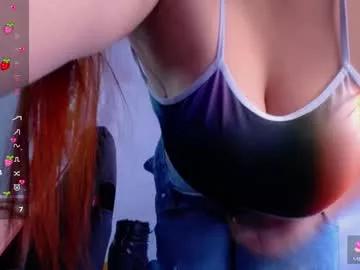 Cling to live show with layna_cold from Chaturbate 