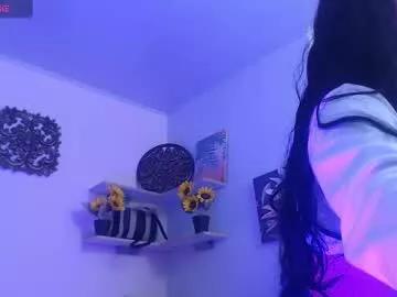 Cling to live show with luciana_smith2 from Chaturbate 