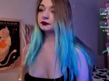 Cling to live show with lucysbrain from Chaturbate 