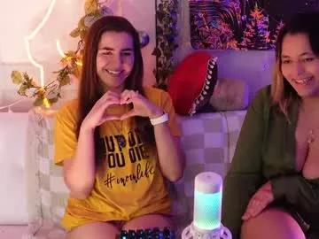 Cling to live show with mj_vodkagirls from Chaturbate 