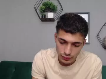 Cling to live show with raymondmorie from Chaturbate 