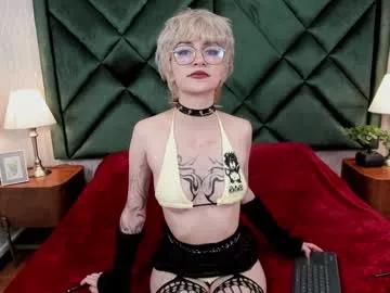 Cling to live show with redvelvetty from Chaturbate 