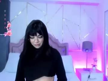 Cling to live show with rosecassie from Chaturbate 