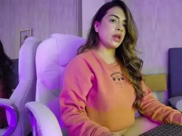 Cling to live show with roses_gh from Chaturbate 