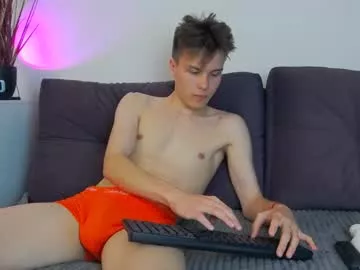 Cling to live show with tony_lipp from Chaturbate 