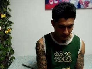 Cling to live show with abrahan_a from Flirt4Free 