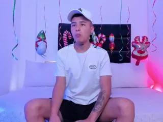 Cling to live show with cute_archie from Flirt4Free 