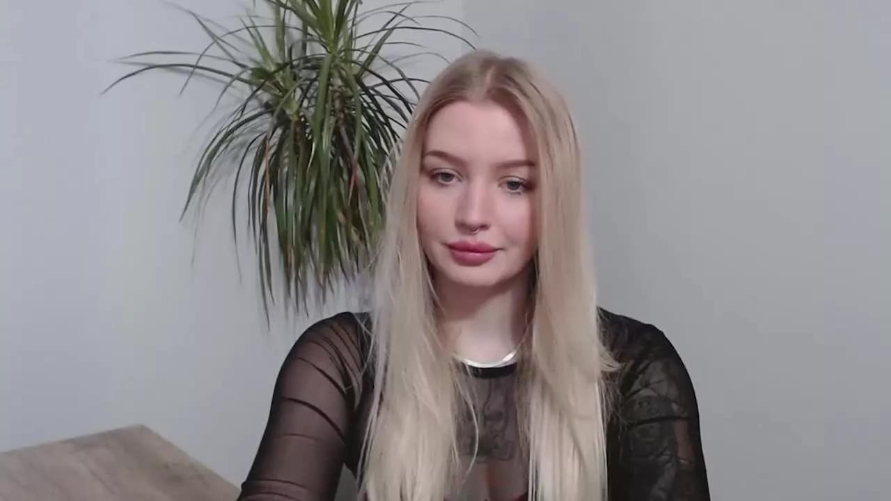 Cling to live show with ca_milaLove from Streamray 