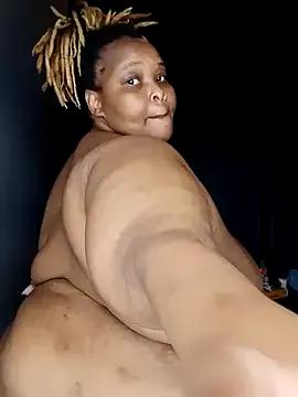 Cling to live show with fatafricanqueen from StripChat 