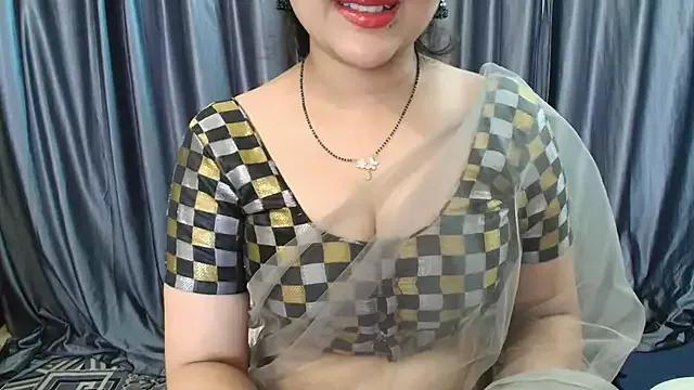 Cling to live show with goldiwet from StripChat 