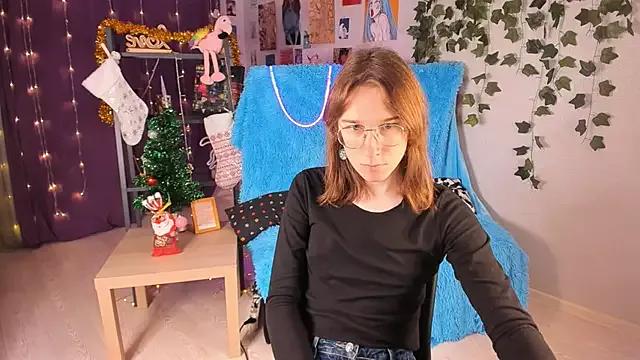 Cling to live show with Hermione_Reid from StripChat 