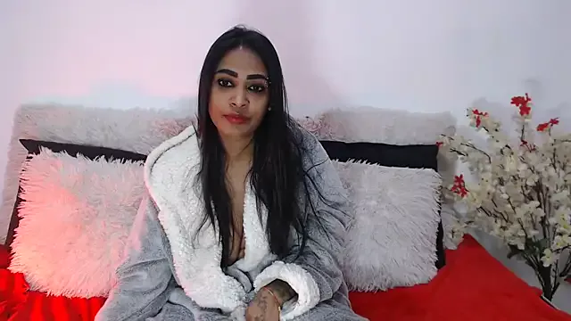 Cling to live show with indianchic89 from StripChat 