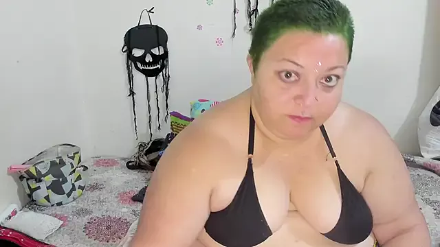 Cling to live show with MANDY_BBW_MEGA_ASS from StripChat 