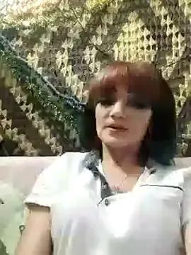 Cling to live show with SweetLeila40 from StripChat 